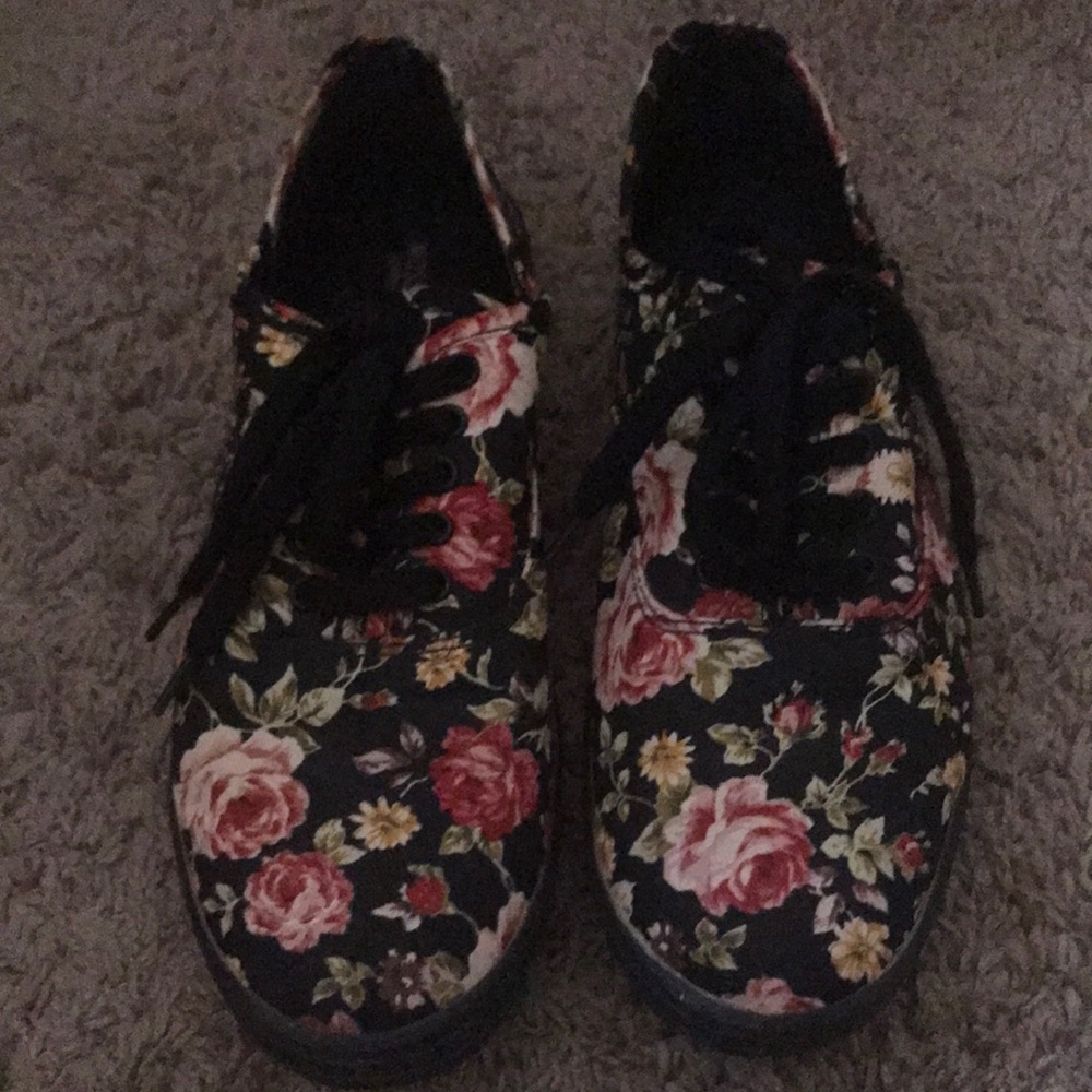 Floral mossimo sneakers
